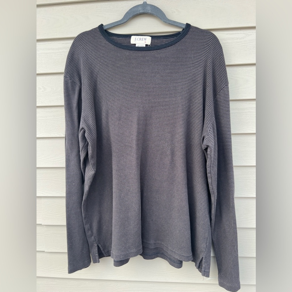 J crew Men’s XL 100% Cotton, Navy and Gray stripe Crew Neck Long Sleeve T-shirt